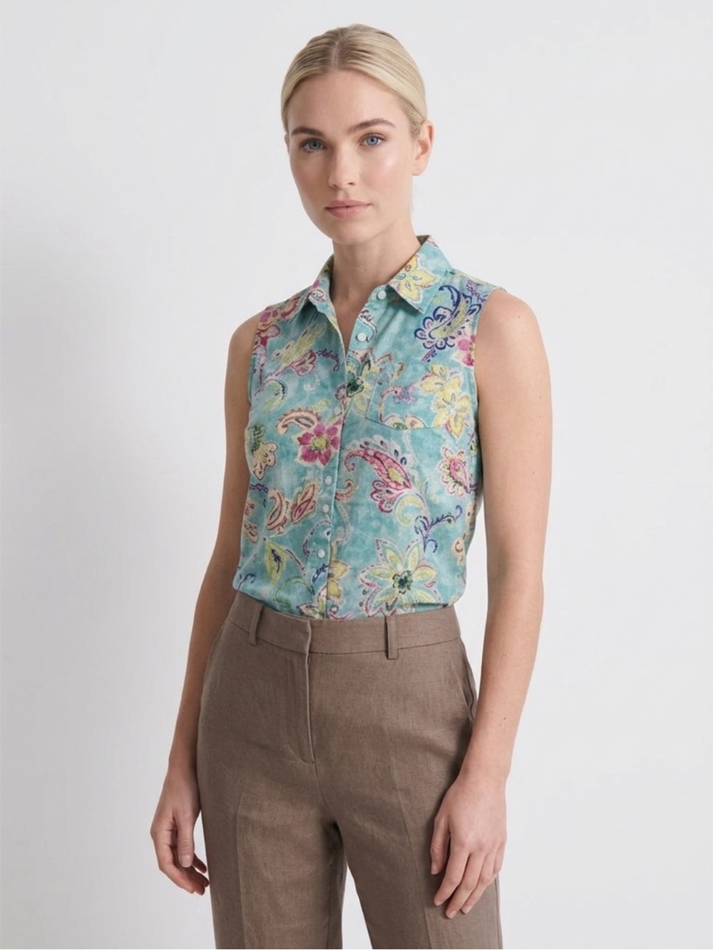 Lauren Ralph Lauren Sleeveless Paisley
Floral Button Down Shirt (Size L)